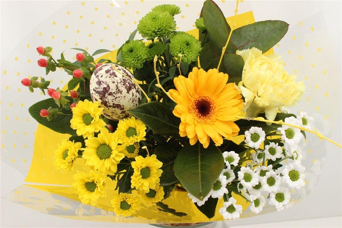 <h4>Boeket 9-10 Tak Geel Pasen</h4>