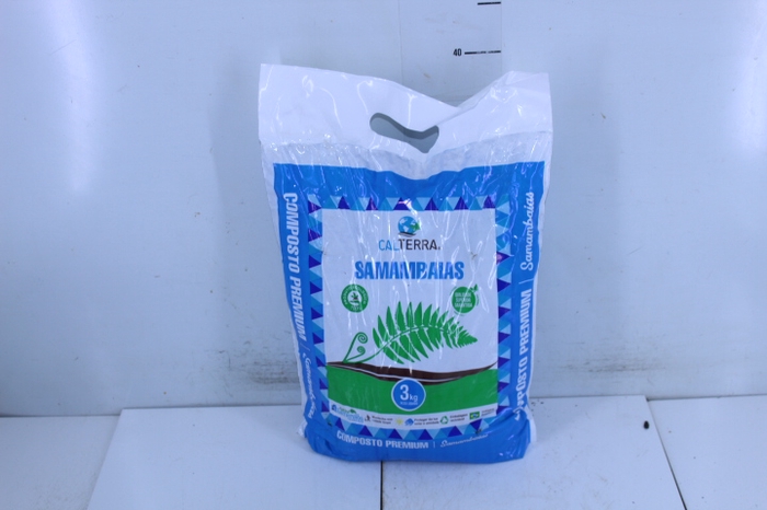 <h4>COMPOSTO SAMAMBAIAS 3KG</h4>