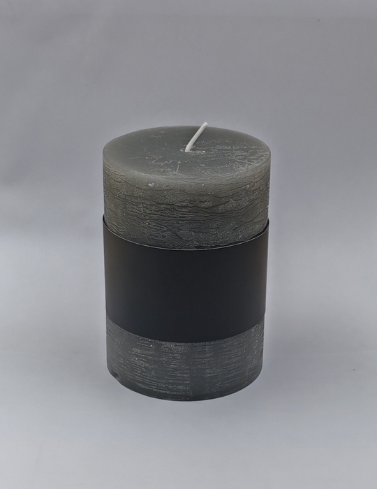 <h4>DF11-731280800 - Pillar candle Lucian d6.8xh9.5 rustic antracite</h4>