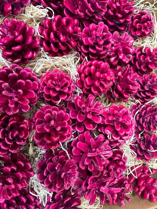 <h4>Dennenappel Wax Cerise</h4>