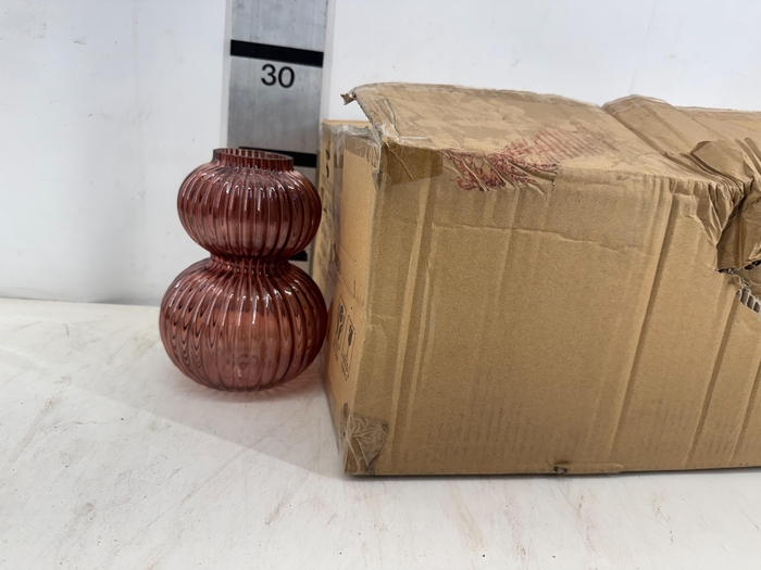 <h4>HUIS EN TUINDECO H%</h4>