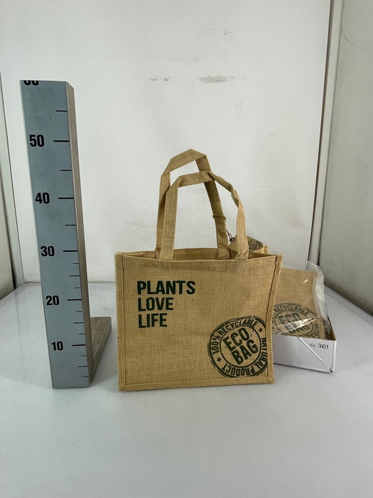 <h4>HUIS EN TUINDECO H%</h4>