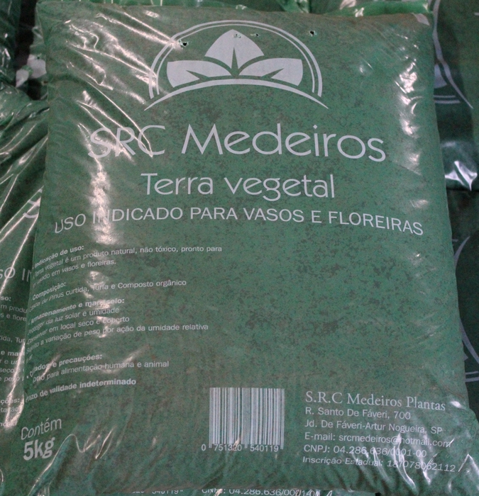 <h4>TERRA VEGETAL PARA VASO E FLOREIRA 5KG</h4>