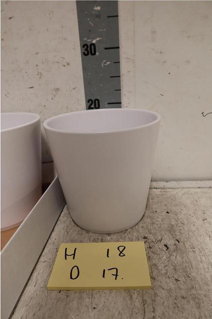 <h4>HUIS EN TUINDECO H%</h4>