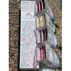Rosa Garden Mix in Box Alexandra