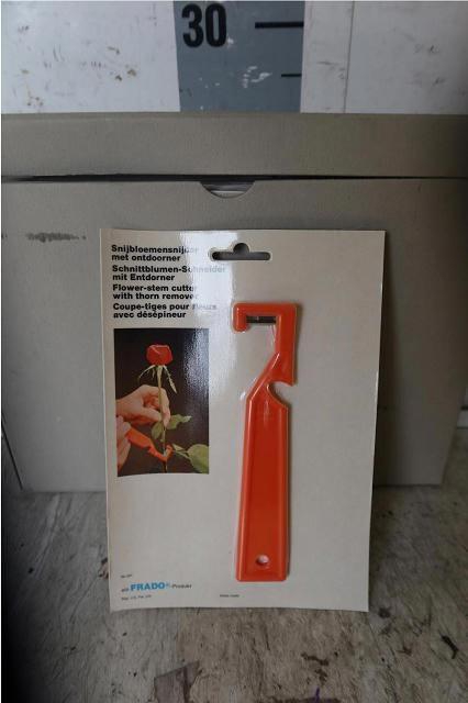 <h4>HUIS EN TUINDECO H%</h4>