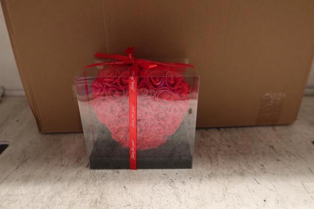 <h4>HUIS EN TUINDECO H%</h4>