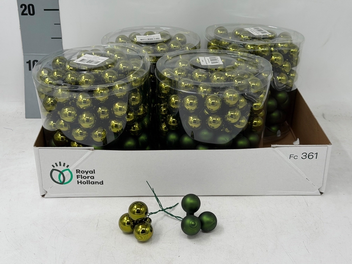 <h4>KERSTBAL IN DOOS H%</h4>