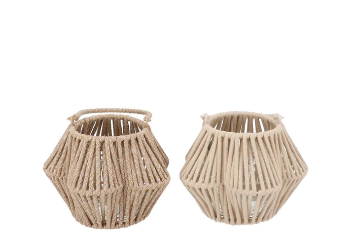 <h4>Cruz Sand Lantern Flower Ass 11x20x14cm</h4>