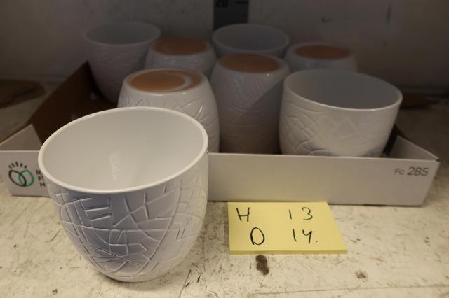 <h4>HUIS EN TUINDECO H%</h4>