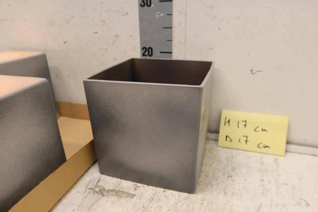 <h4>HUIS EN TUINDECO H%</h4>