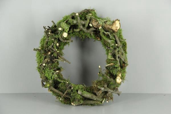 Wreath Pear Wood / Moss 50cm