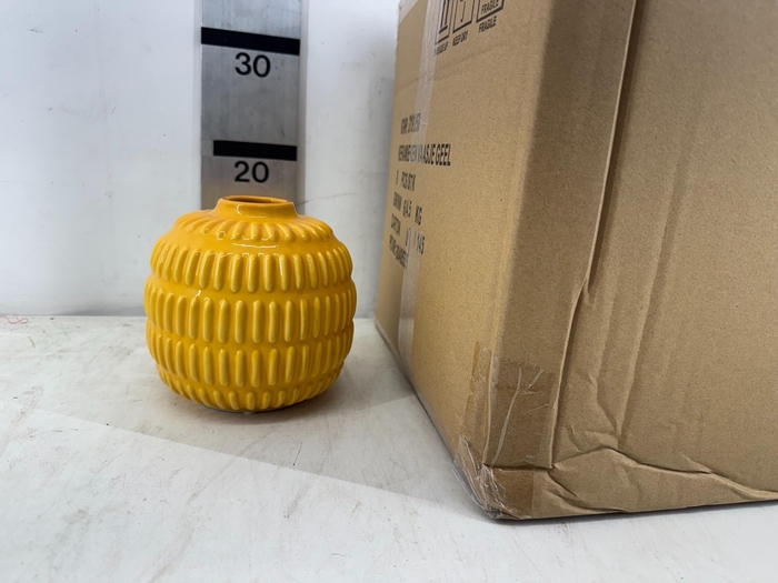 <h4>HUIS EN TUINDECO H%</h4>