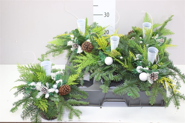 <h4>Arr Kerststuk Nr 4</h4>