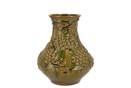 <h4>Inga Grape Olive Green Vase Active Glaze 24x24x27c</h4>