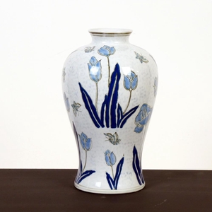 Porcelain tulip vase H31cm bl/