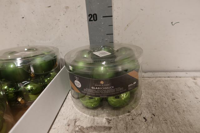 <h4>HUIS EN TUINDECO H%</h4>