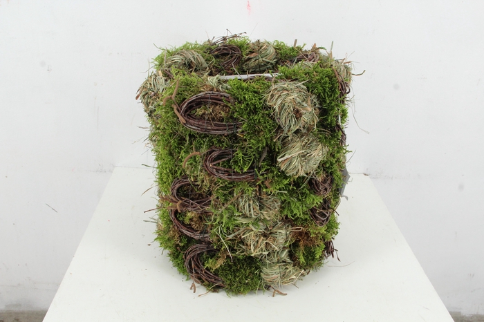 <h4>WREATH 333 Ø30CM</h4>