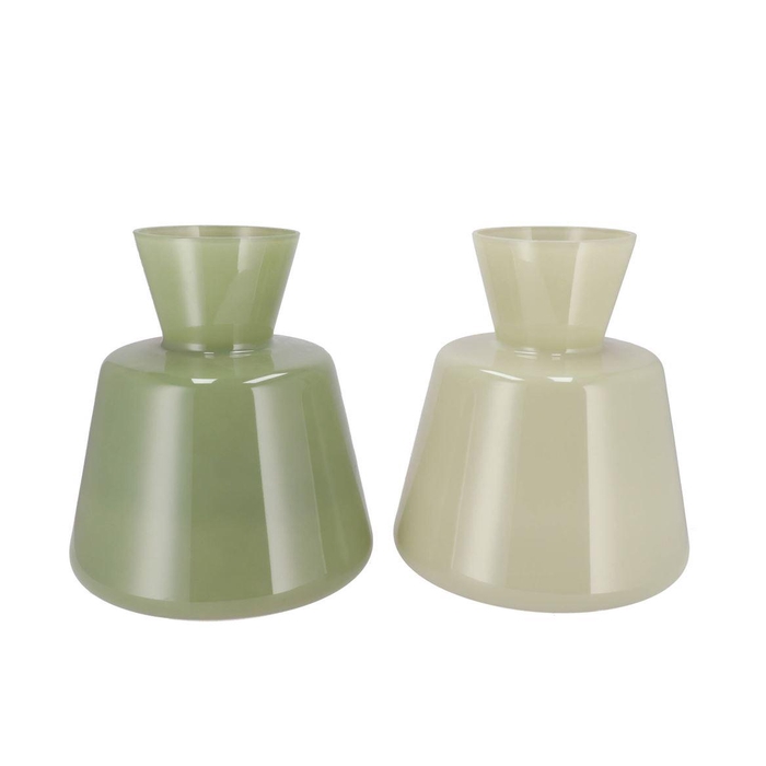<h4>Beau Green Cone Neck Vase Ass 30x30x32cm</h4>