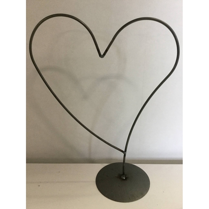 <h4>METAL FRAME HEART 30*H42</h4>