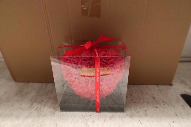 <h4>HUIS EN TUINDECO H%</h4>