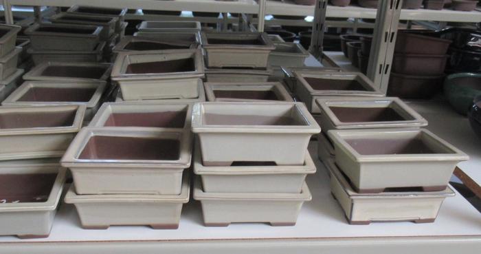 <h4>pot rectangle glazed creme 16x13x6)</h4>