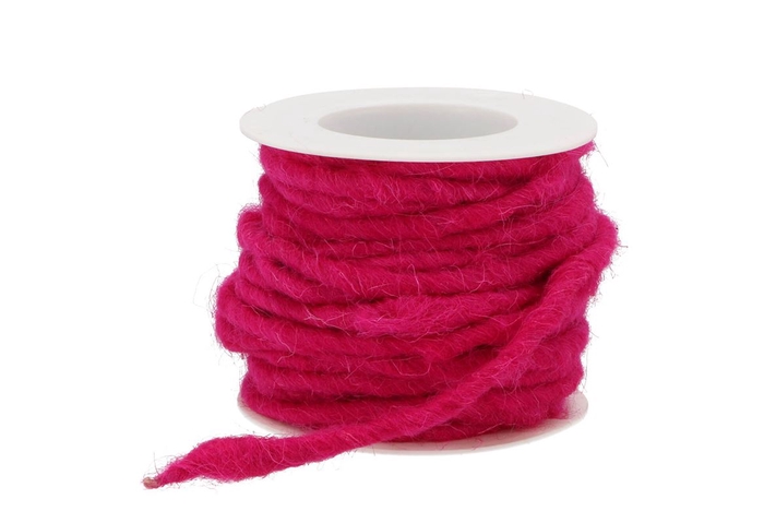 <h4>Ribbon Wool Cord Fuchsia 10 Meter</h4>