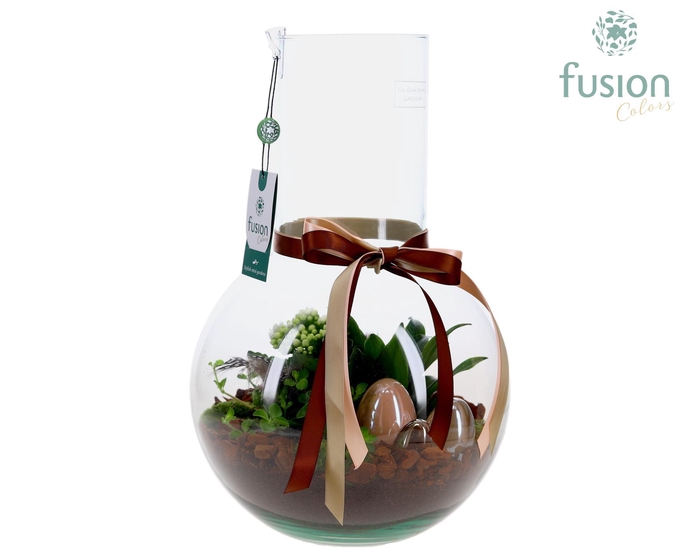 <h4>Green Bottle Suzanne Large met Pasen arrangement</h4>