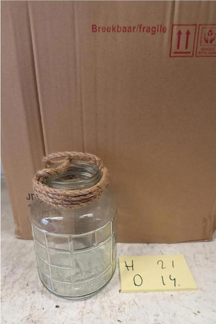 <h4>HUIS EN TUINDECO H%</h4>