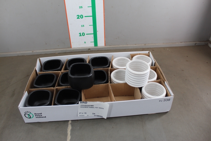 KERAMIEK RIBBEL POT H6XD9