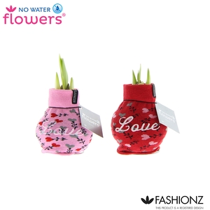 No Water Flowers® Fashionz With Love