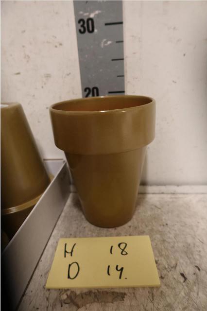 <h4>HUIS EN TUINDECO H%</h4>