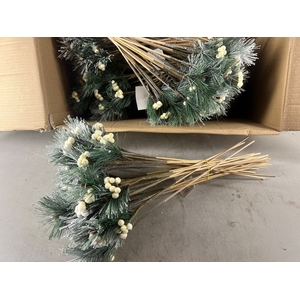 Stick Berries White/Pinus+Snow