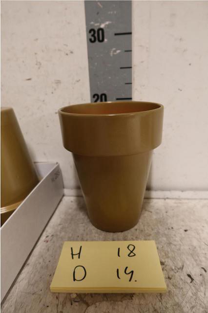 <h4>HUIS EN TUINDECO H%</h4>