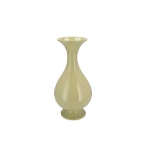 Mia Pistache Vase Neck Trumpet 18x18x38cm