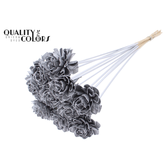 <h4>Shola Dahlia 6cm on stem Silver</h4>