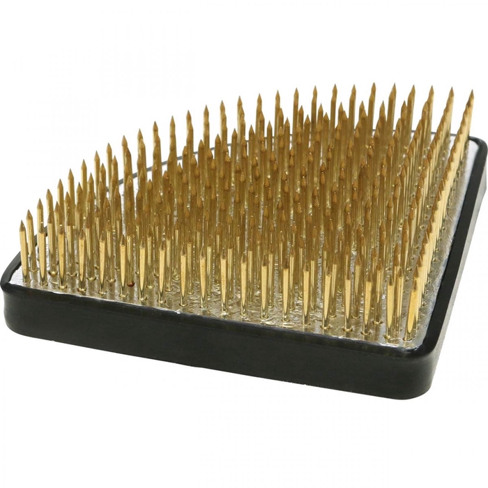 <h4>METAL PINHOLDER - KENZAN QUARTER 75X105MM 1pc</h4>