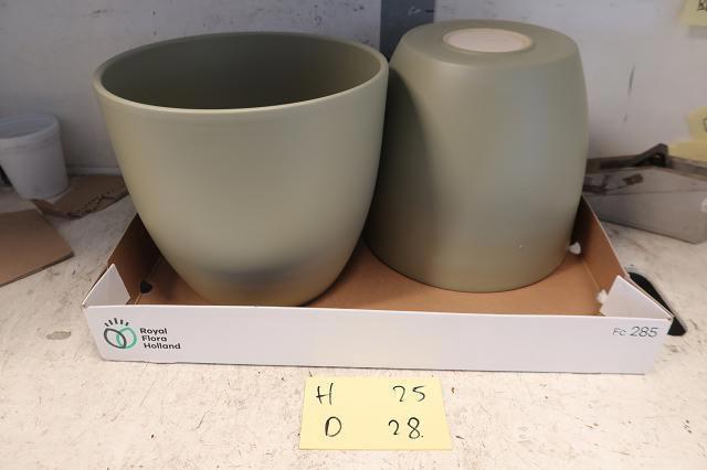 <h4>HUIS EN TUINDECO H%</h4>
