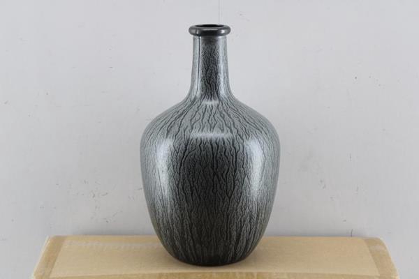 <h4>Vaas Grijs 25x15 H%</h4>