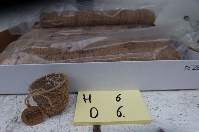 <h4>HUIS EN TUINDECO H%</h4>