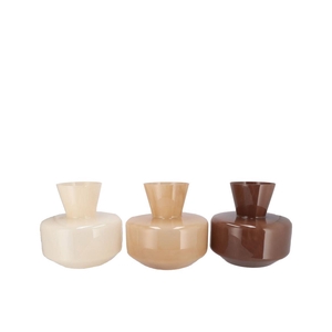 Beau Natural Brown Mix Neck Sphere Vase Ass 21x20c