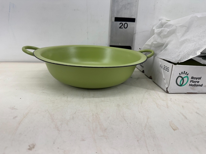 <h4>HUIS EN TUINDECO H%</h4>