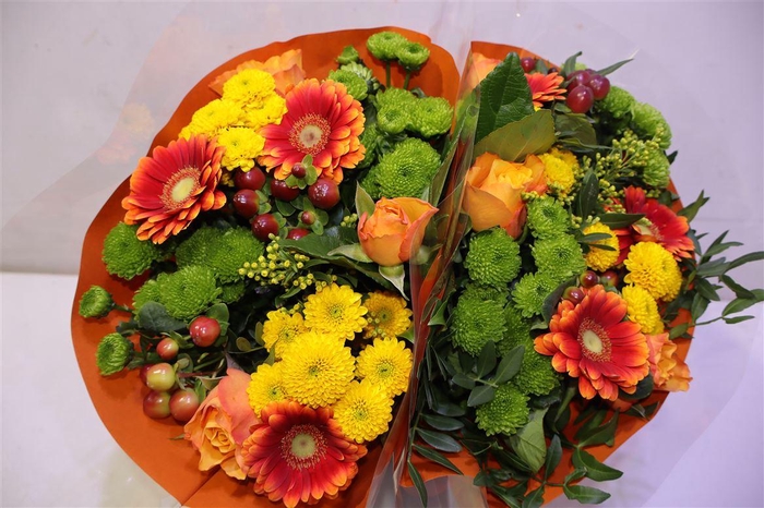 <h4>Boeket Biedermeier Geel/oranje</h4>