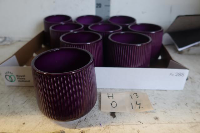 <h4>HUIS EN TUINDECO H%</h4>