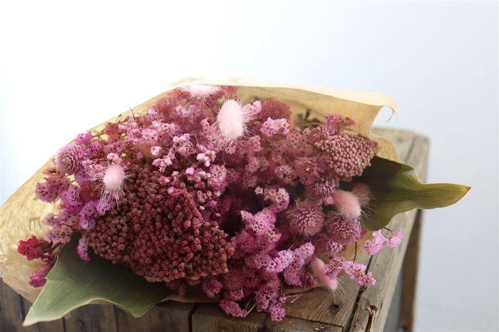 <h4>Dried Bouquet Exclusive Lily</h4>