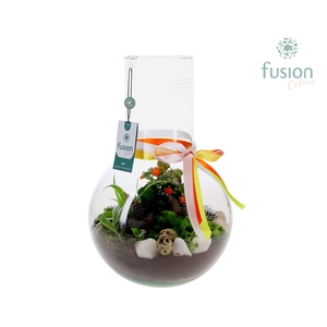 Green Bottle Suzanne Large met Pasen arrangement