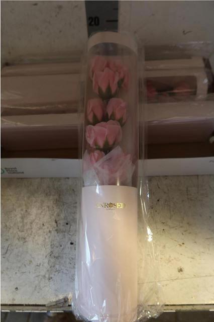 <h4>HUIS EN TUINDECO H%</h4>