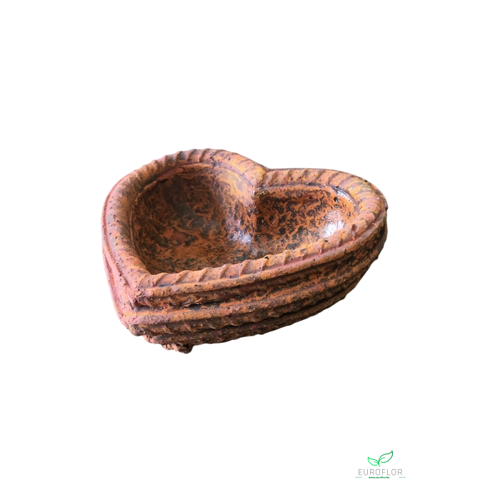 <h4>RUSTY HEART CEMENT  11,5X11XH4,5</h4>