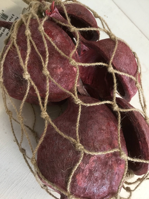 BUDDHA NUTS PEARL WASHED RED