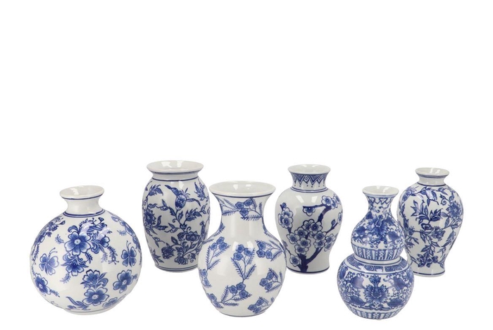 <h4>Hailey Blue Porcelain Vase Flower Ass 13x18cm</h4>